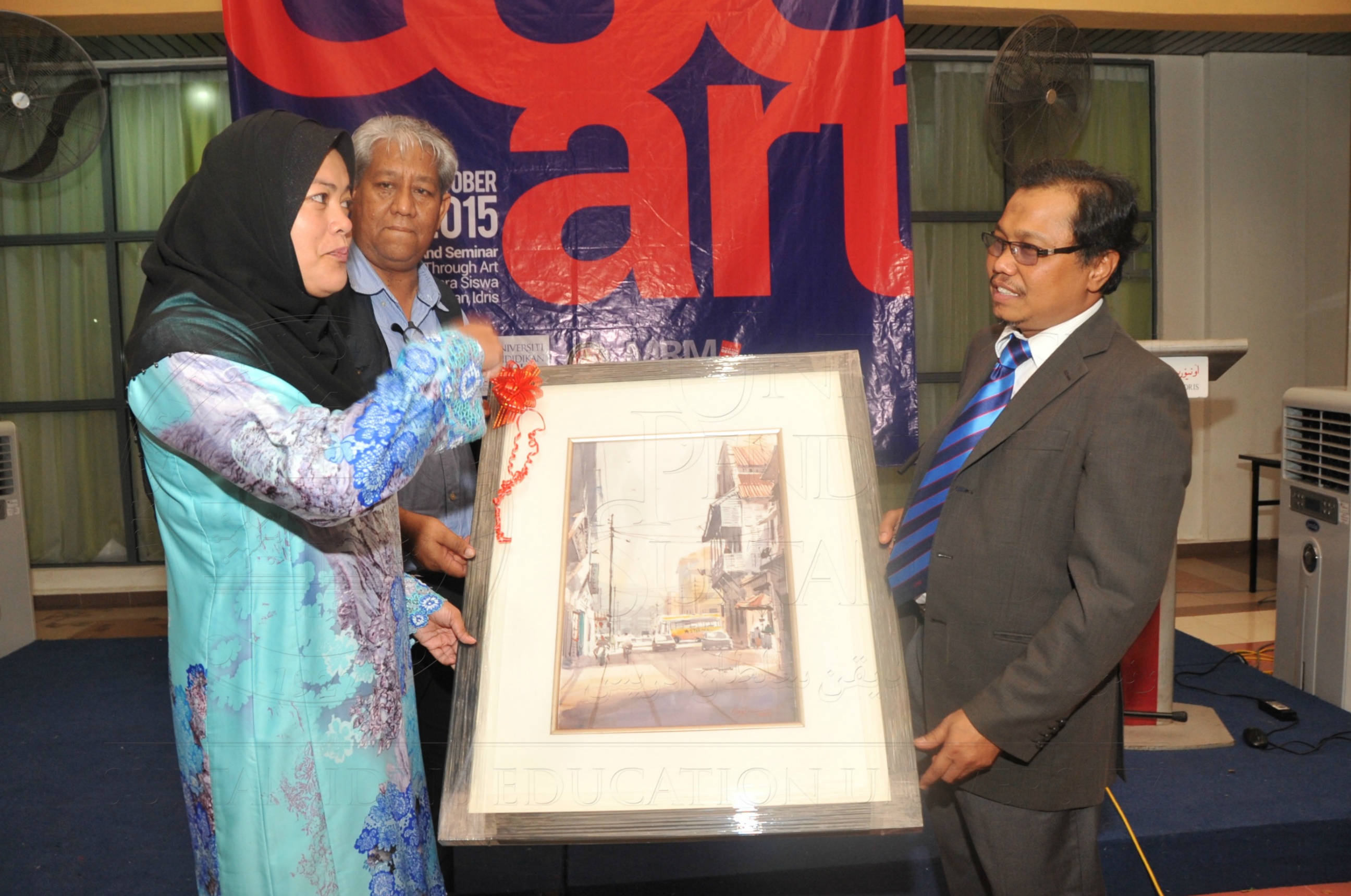 PRO15 173 ESE HAS 2405